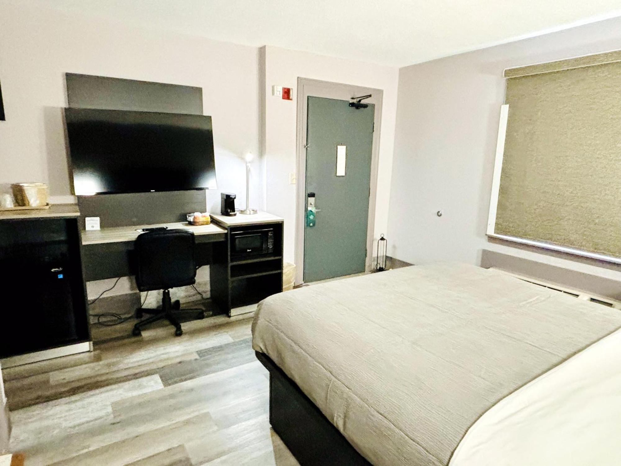 Quality Inn Raynham - Taunton Extérieur photo