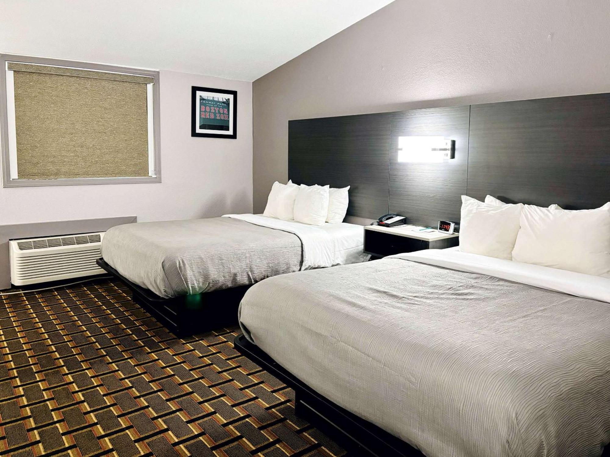Quality Inn Raynham - Taunton Extérieur photo